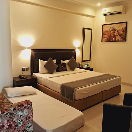 Anand Bhawan Hotel New Delhi Exterior foto
